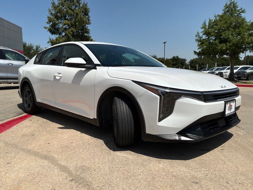 Used 2025 Kia
