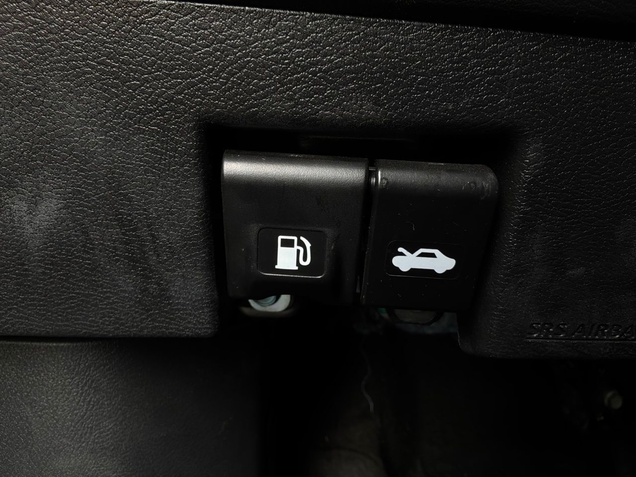 2025 Nissan Versa Sedan SV - Photo 21