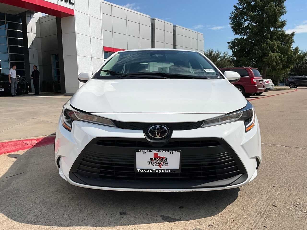 2024 Toyota Corolla LE photo 3