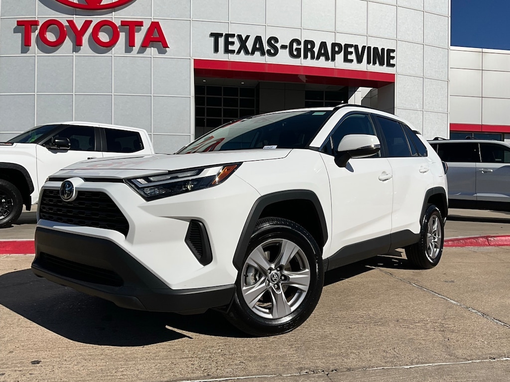 Used 2025 Toyota RAV4 XLE SUV