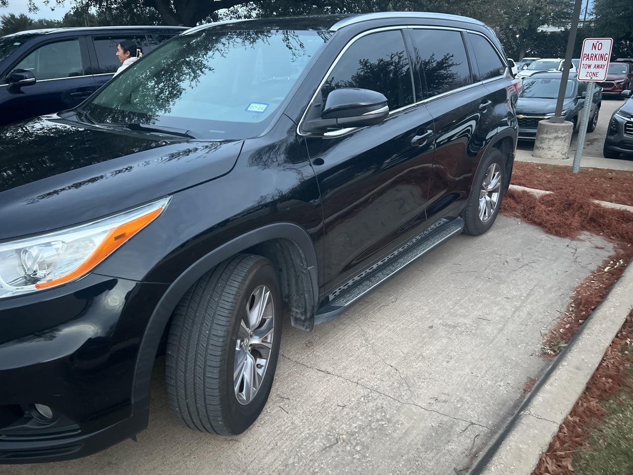 2014 Toyota Highlander XLE's photo