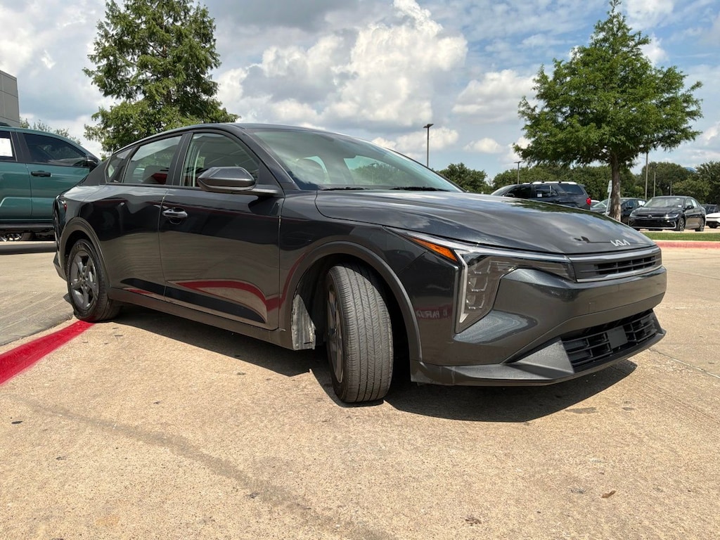 Used 2025 Kia K4 LXS Sedan