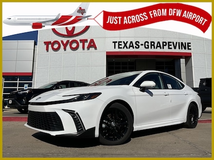 2026 Toyota Camry SE Sedan