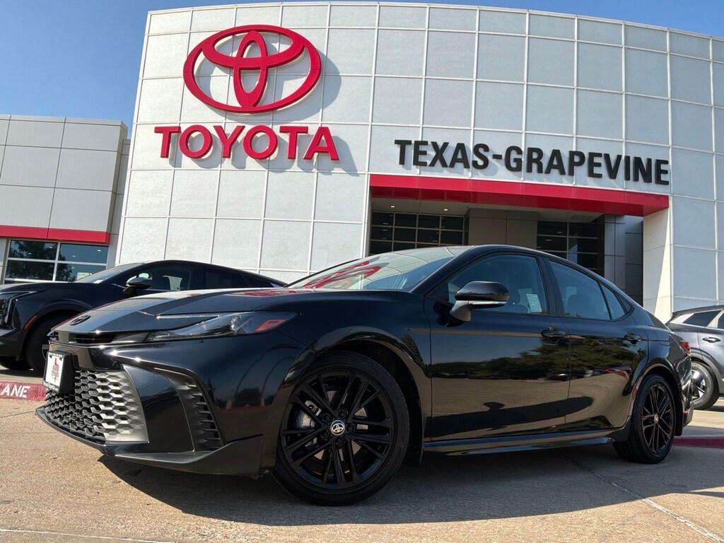 Used 2026 Toyota Camry SE Sedan