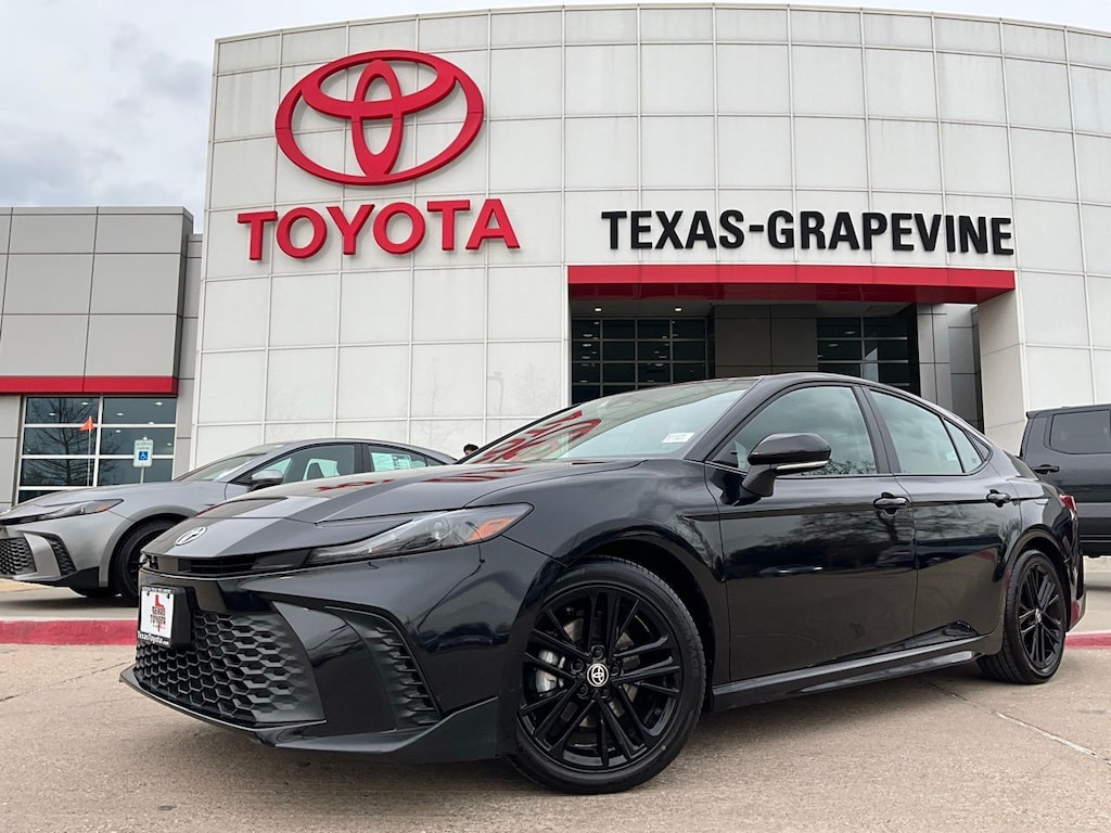 Used 2025 Toyota Camry SE Sedan
