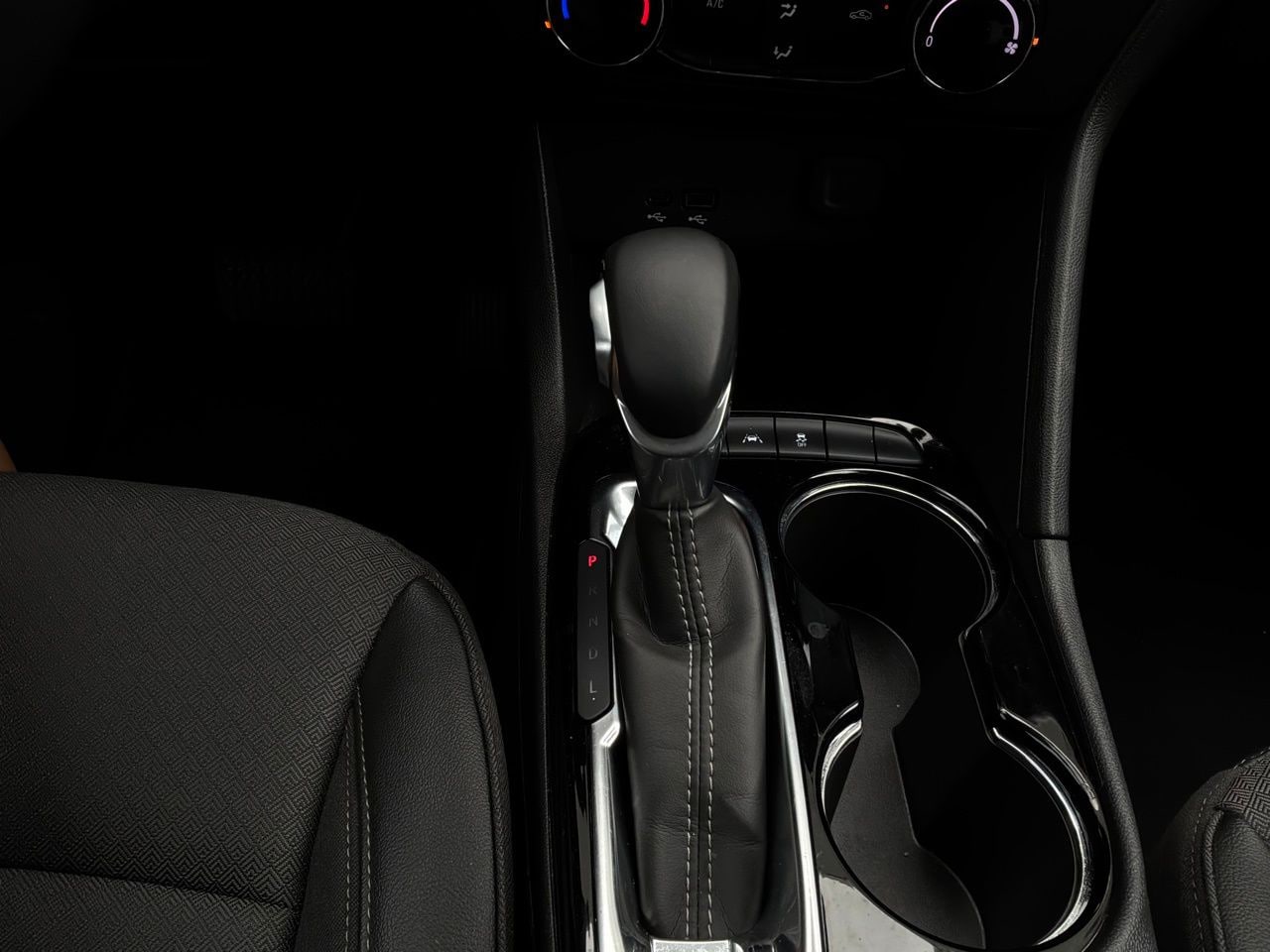 2025 Buick Encore GX Preferred - Photo 21