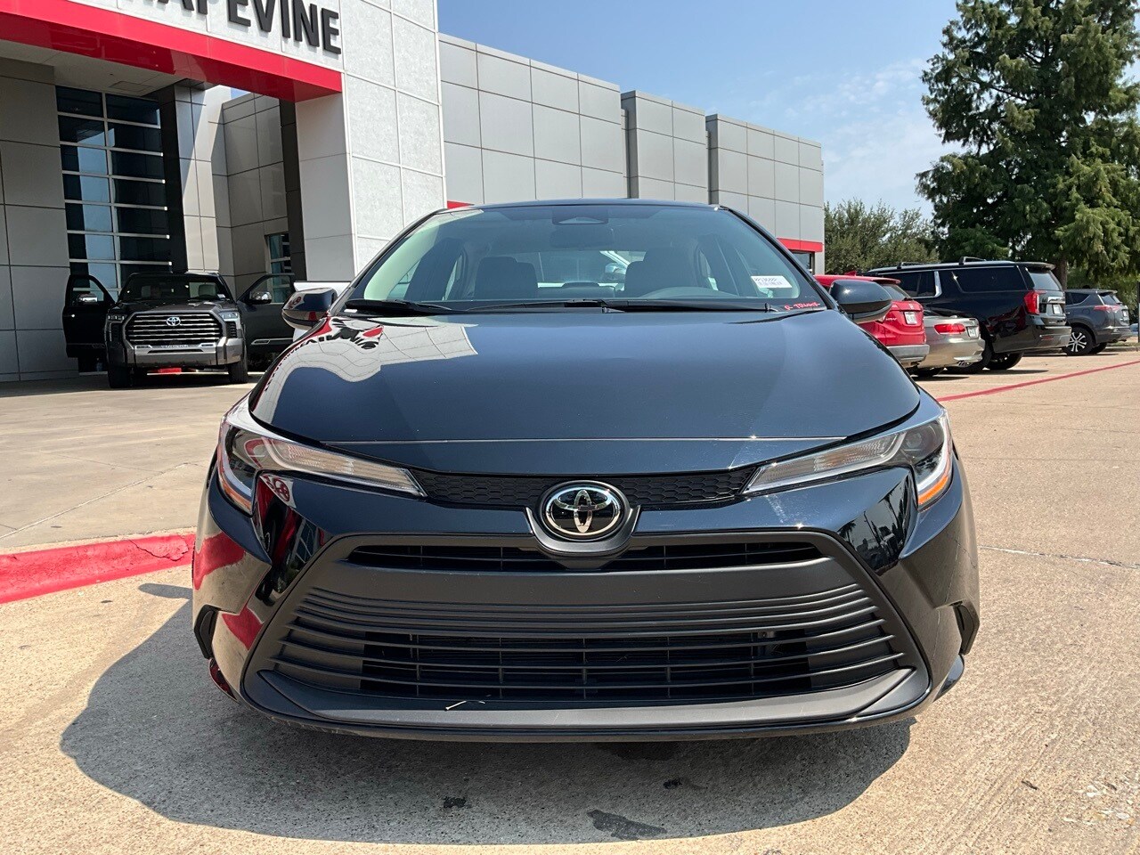 2024 Toyota Corolla LE photo 3