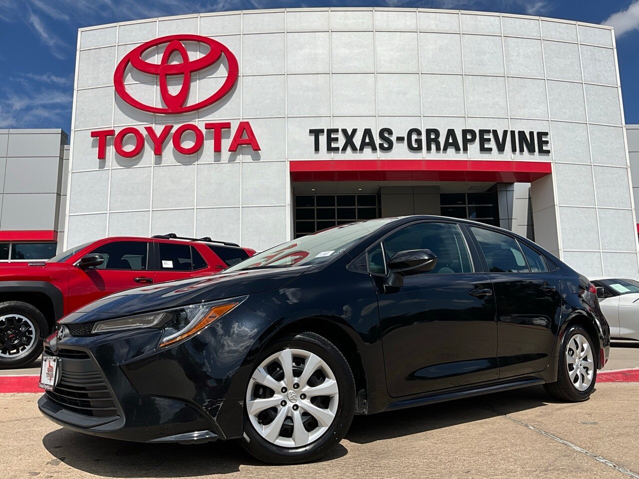 2024 Toyota Corolla LE photo 2