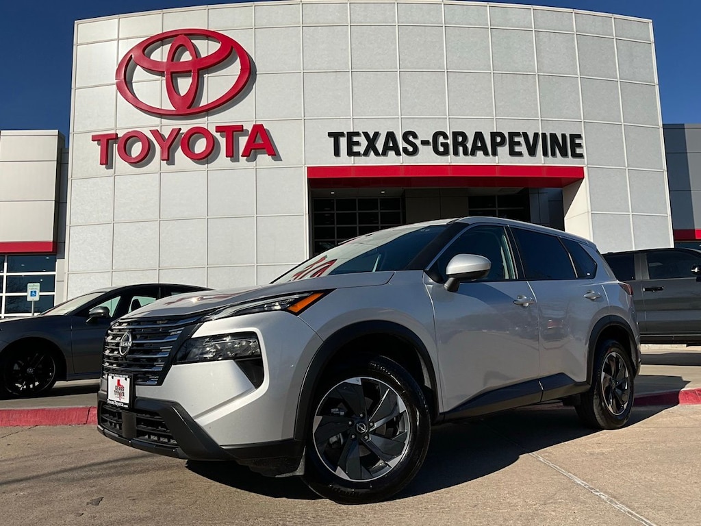 Used 2025 Nissan Rogue SV SUV