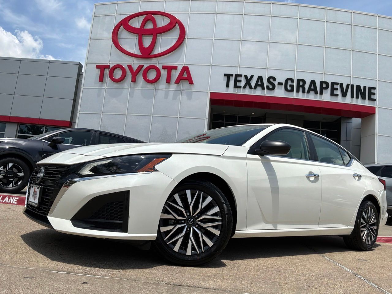 Used 2025 Nissan