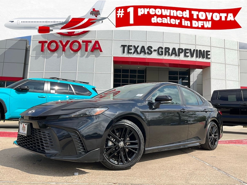 Used 2025 Toyota Camry SE Sedan