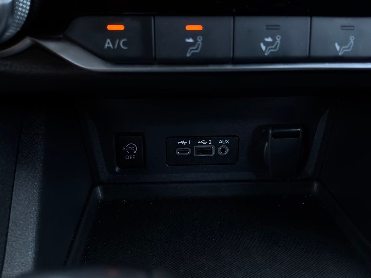 2025 Nissan Sentra SV - Photo 26