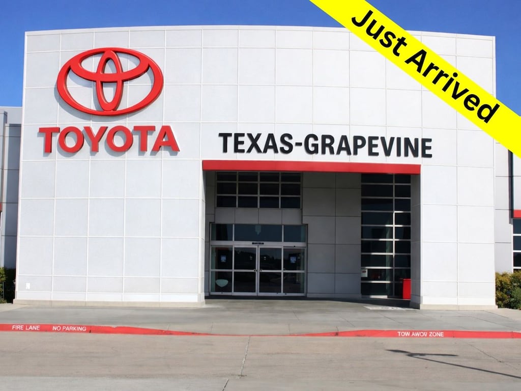 Used 2018 Toyota Camry LE Sedan