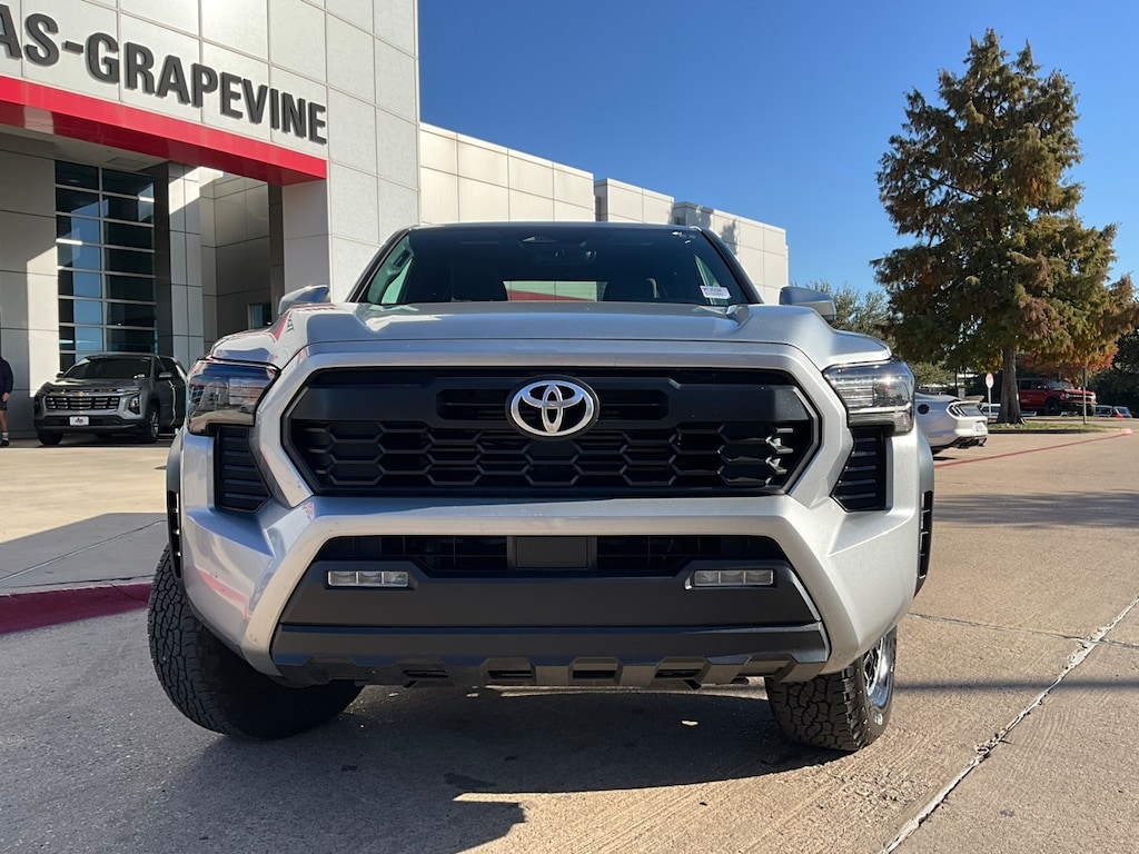 Used 2025 Toyota Tacoma TRD Off-Road Truck