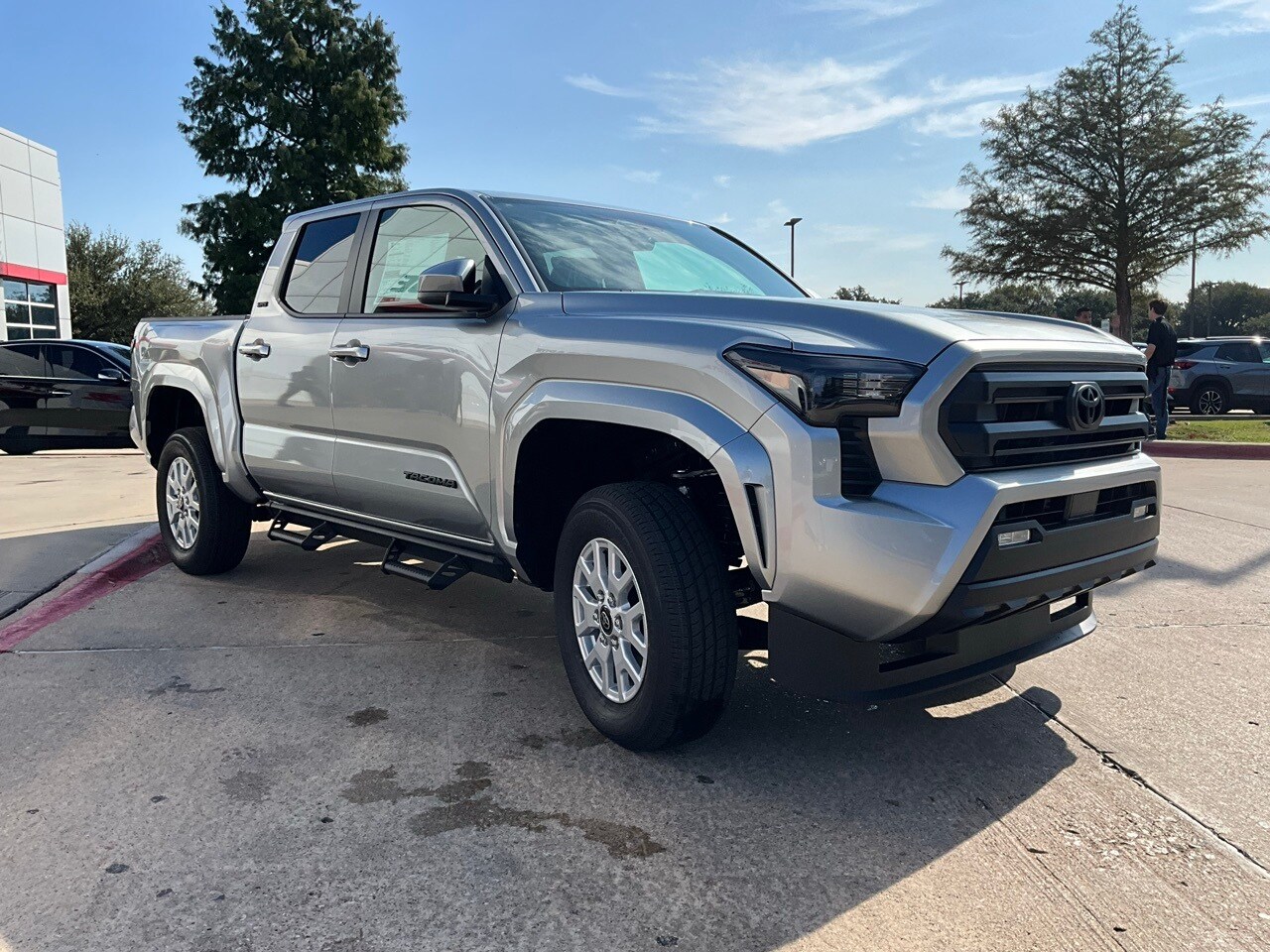 2025 Toyota Tacoma SR5 photo 3