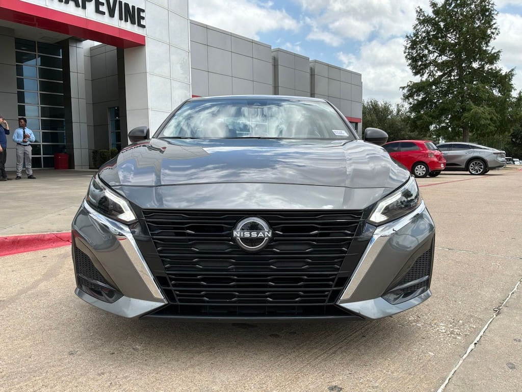 Used 2025 Nissan