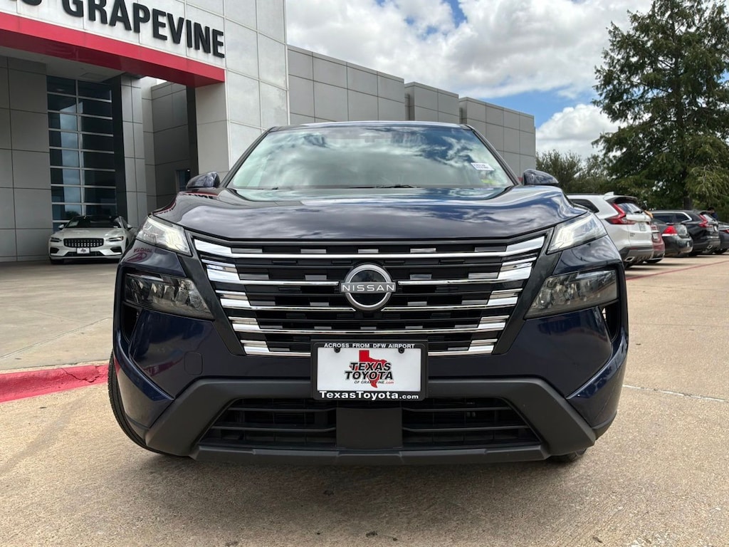 Used 2025 Nissan Rogue SV SUV