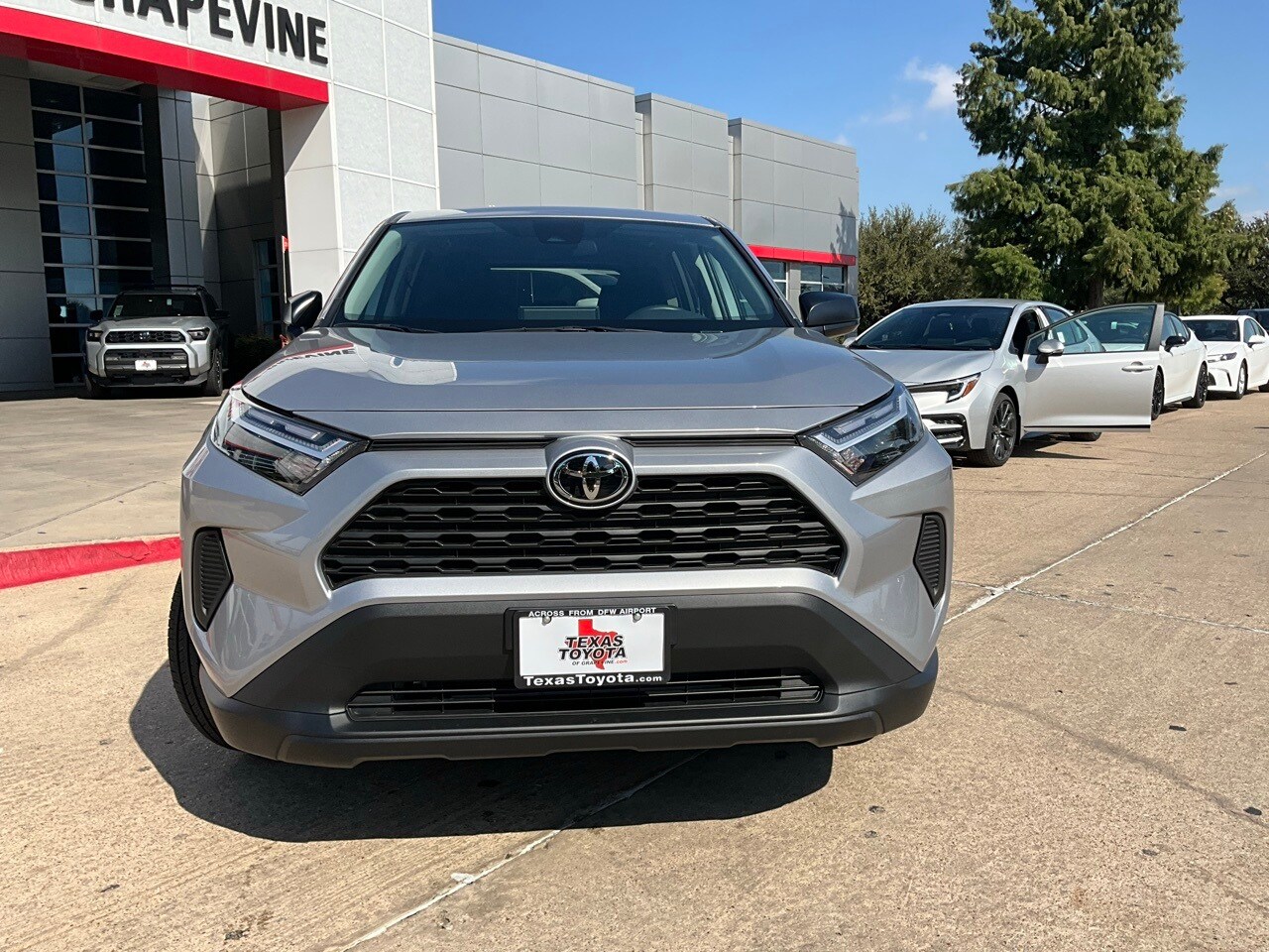 2025 Toyota RAV4 LE photo 3