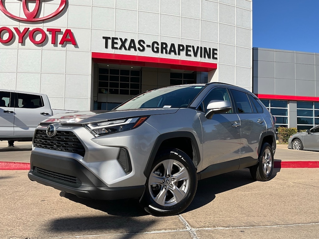 Used 2025 Toyota RAV4 XLE SUV