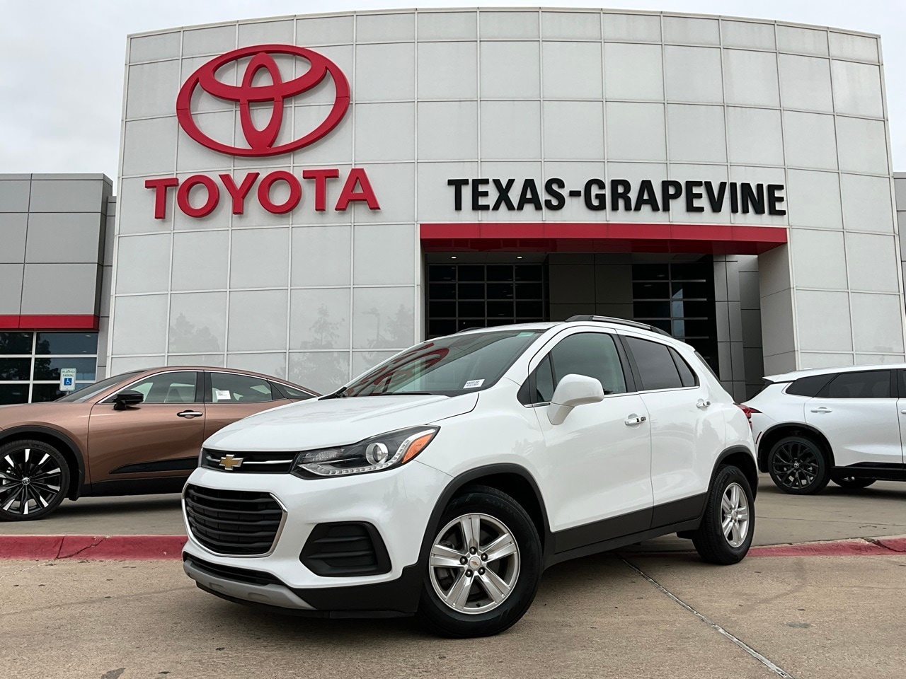 Used 2019 Chevrolet Trax LT with VIN KL7CJLSBXKB858350 for sale in Grapevine, TX