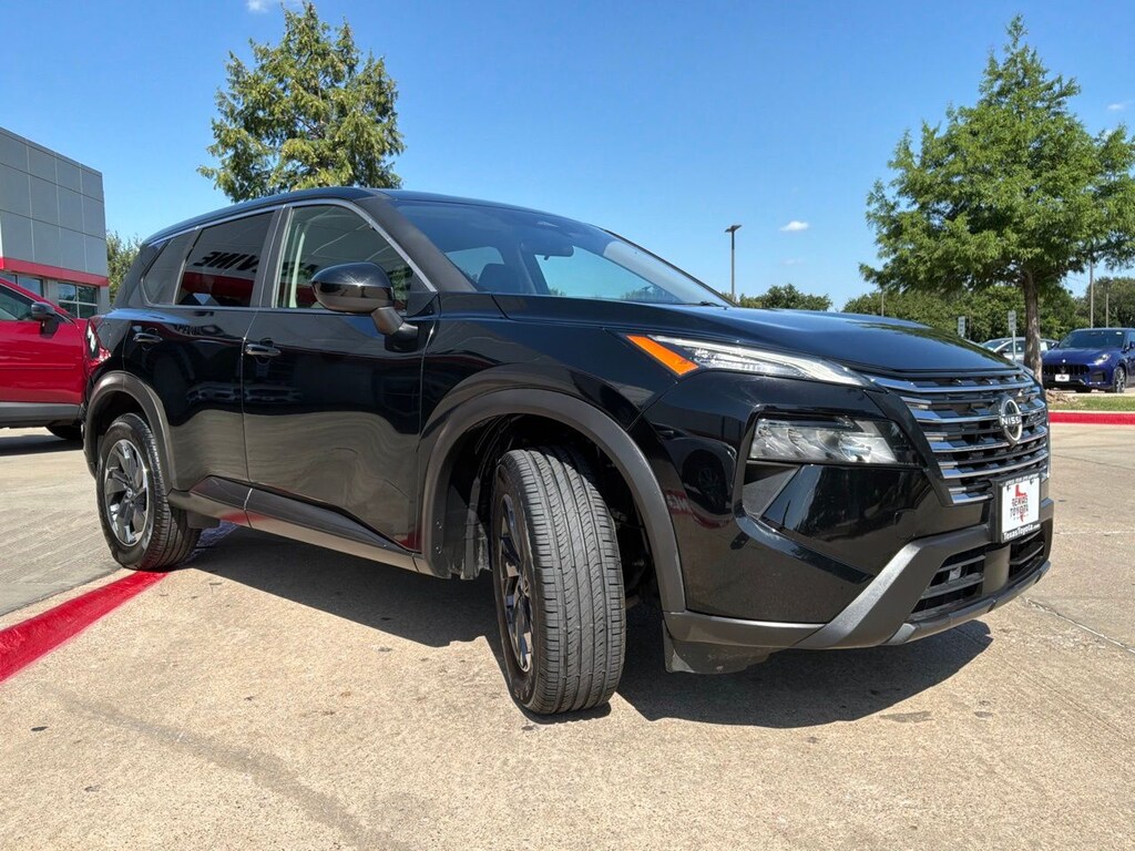 Used 2025 Nissan Rogue SV SUV