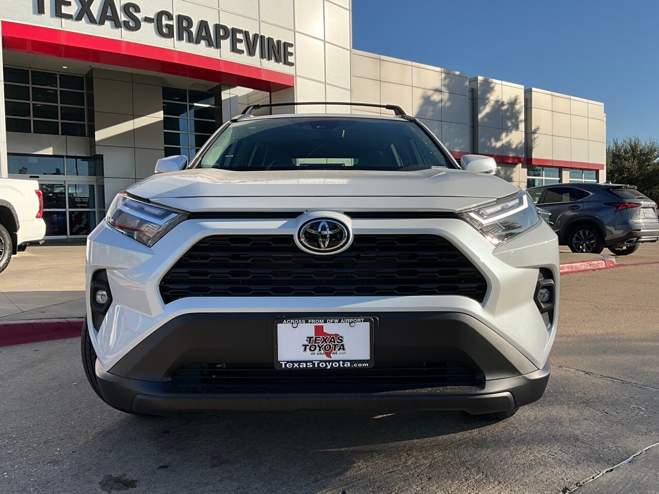 2025 Toyota RAV4 XLE Premium photo 3