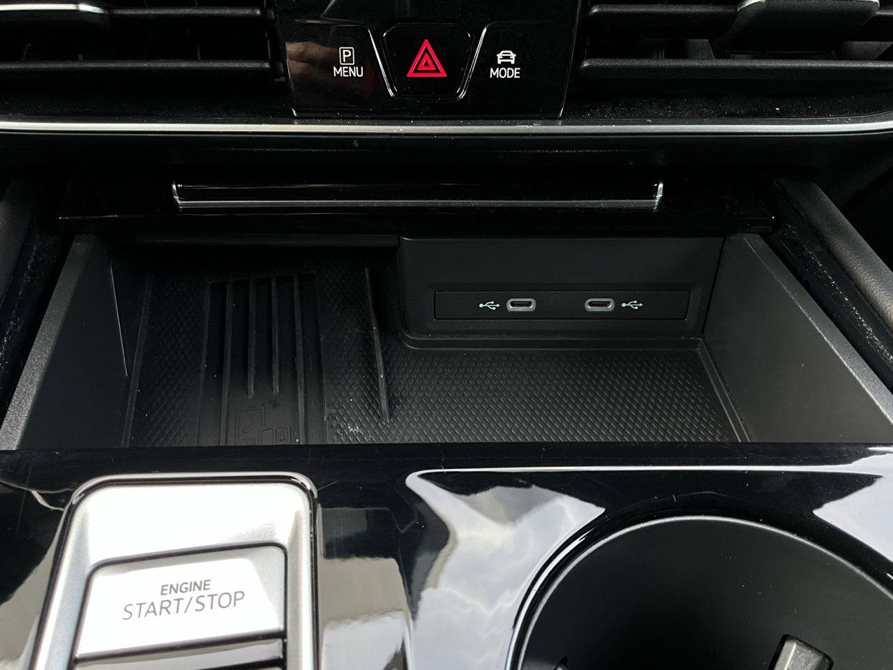 2025 Volkswagen Atlas Cross Sport SE w/Tech - Photo 25