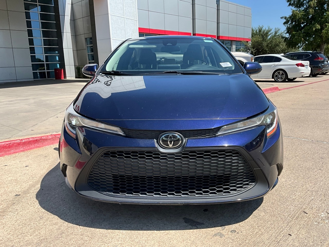 Used 2021 Toyota Corolla LE with VIN JTDEPMAE2MJ168967 for sale in Grapevine, TX