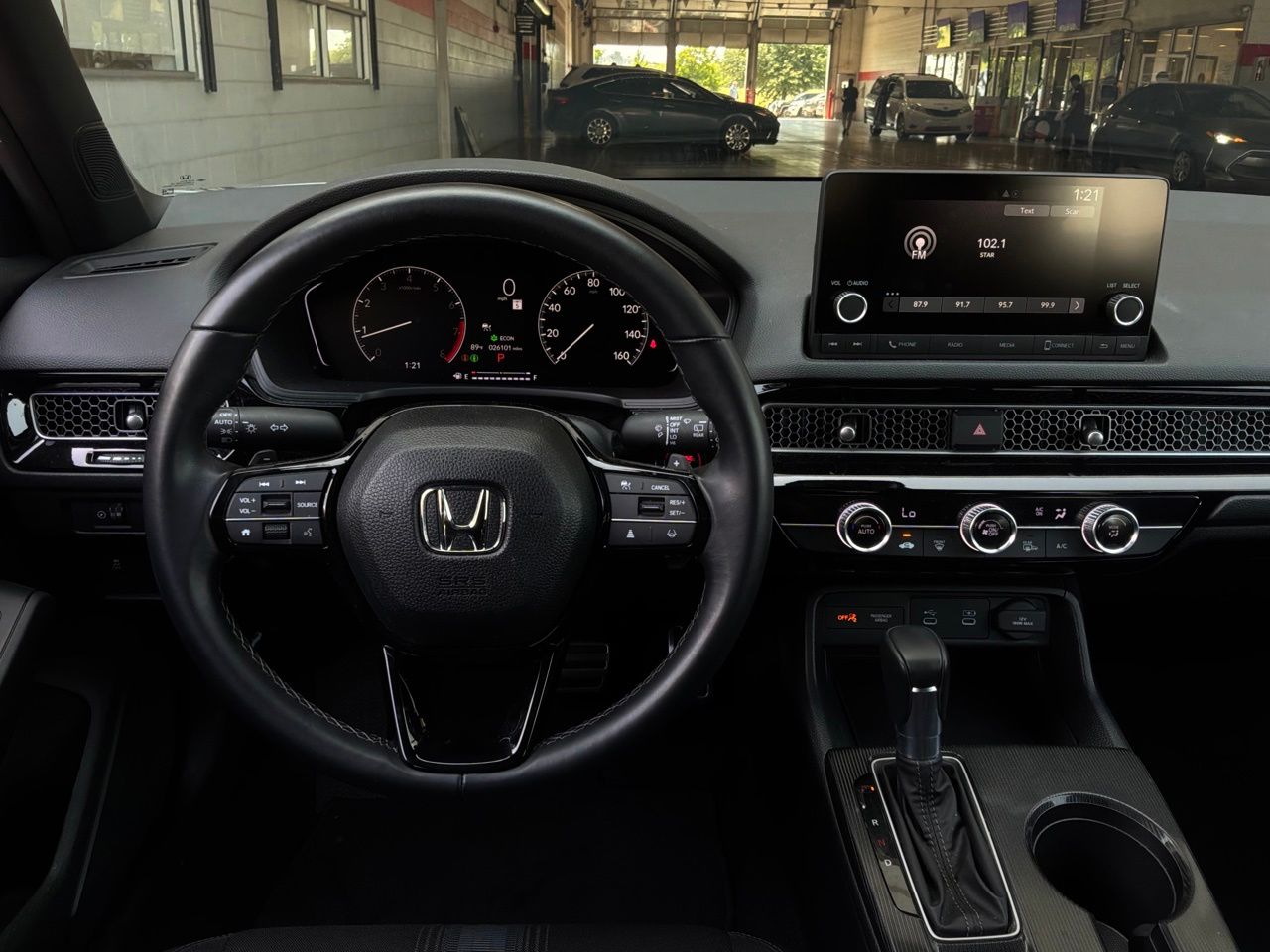 2025 Honda Civic Hatchback Sport - Photo 12
