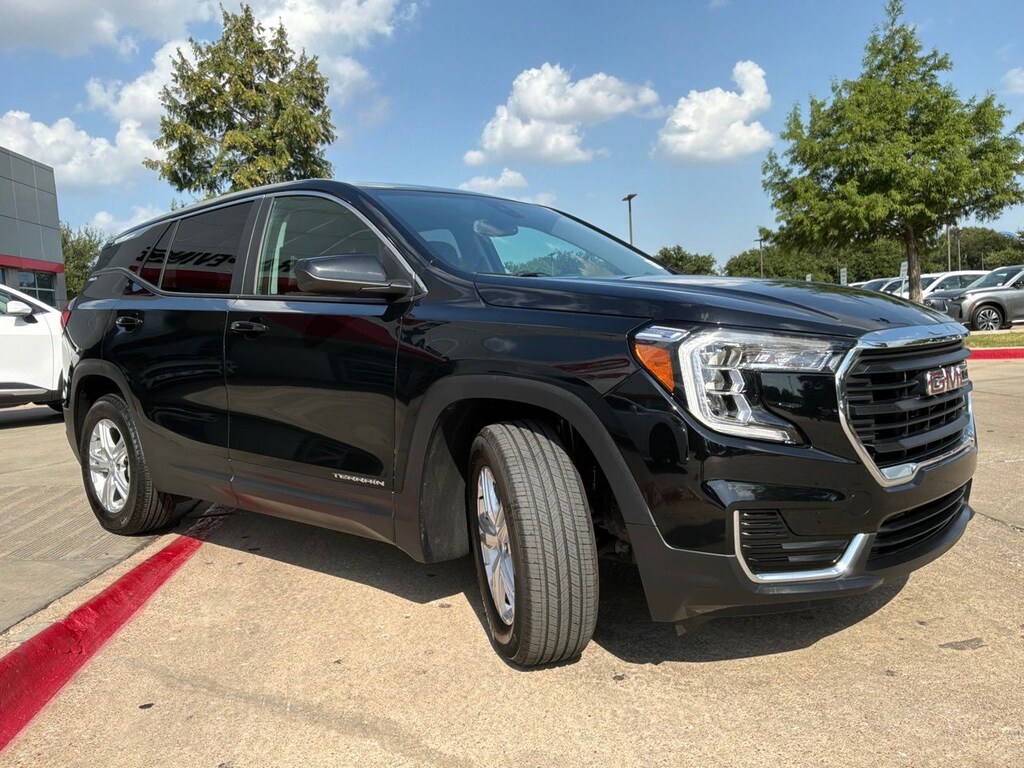 Used 2024 GMC