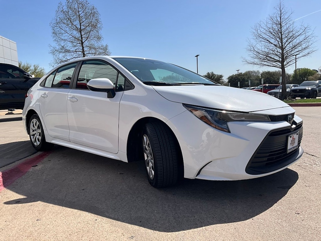 Used 2025 Toyota Corolla LE Sedan