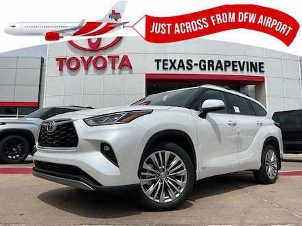 2026 Toyota Highlander Hybrid Platinum SUV