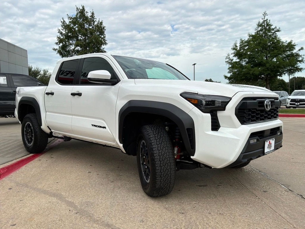 Used 2025 Toyota Tacoma TRD Off-Road Truck