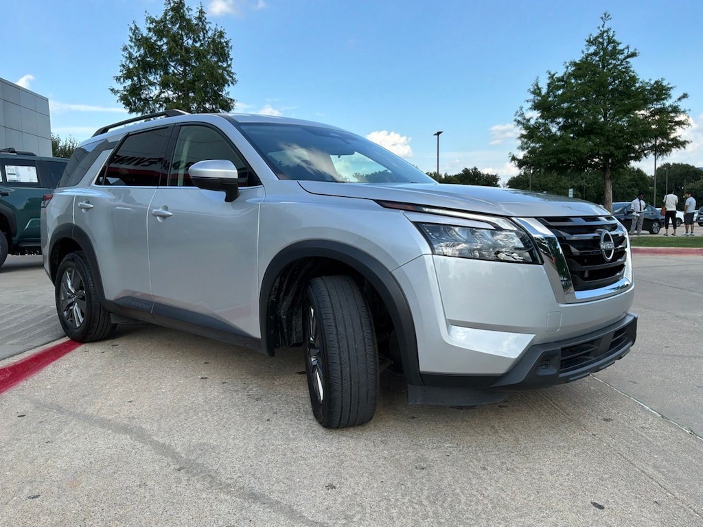 Used 2025 Nissan
