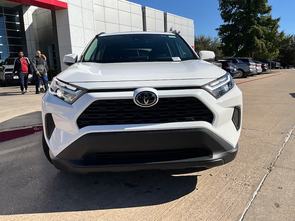 Used 2025 Toyota RAV4 XLE SUV
