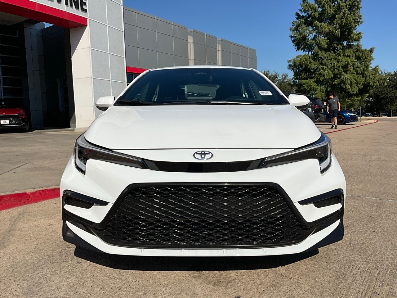 2025 Toyota Corolla SE photo 3