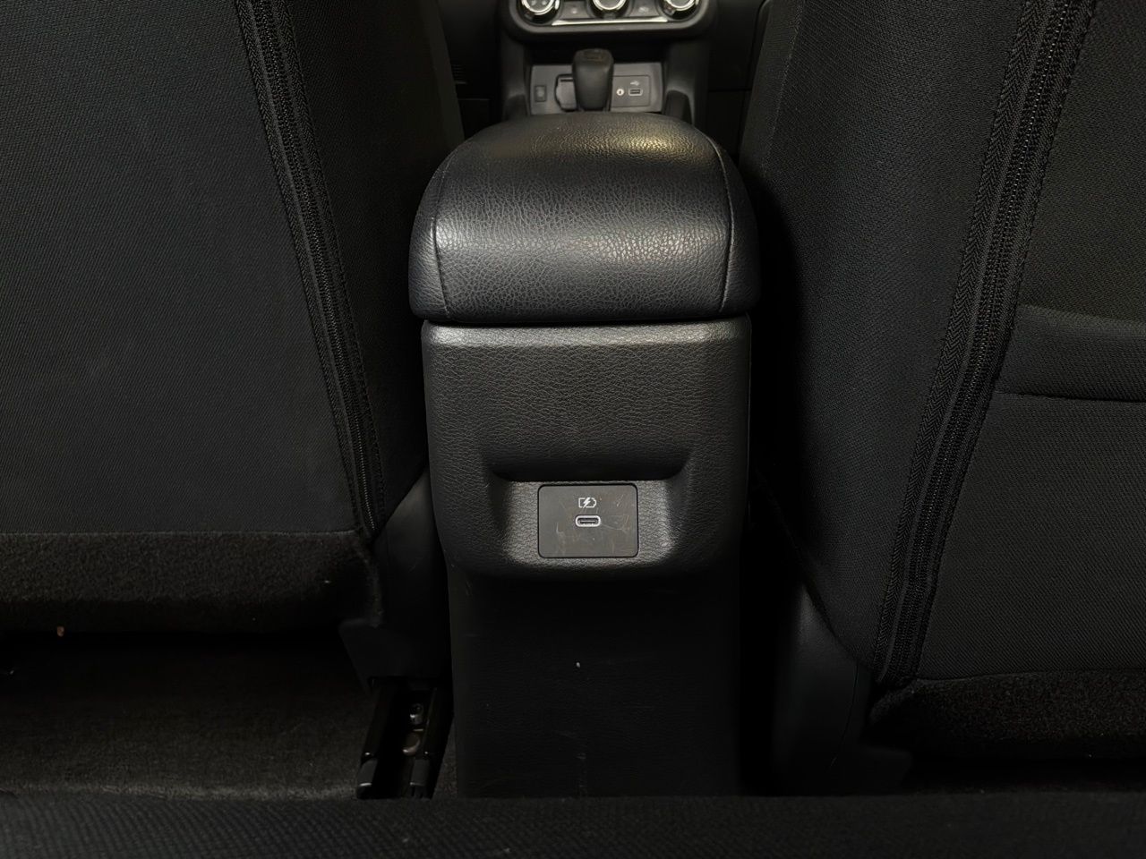 2025 Nissan Versa Sedan SV - Photo 12