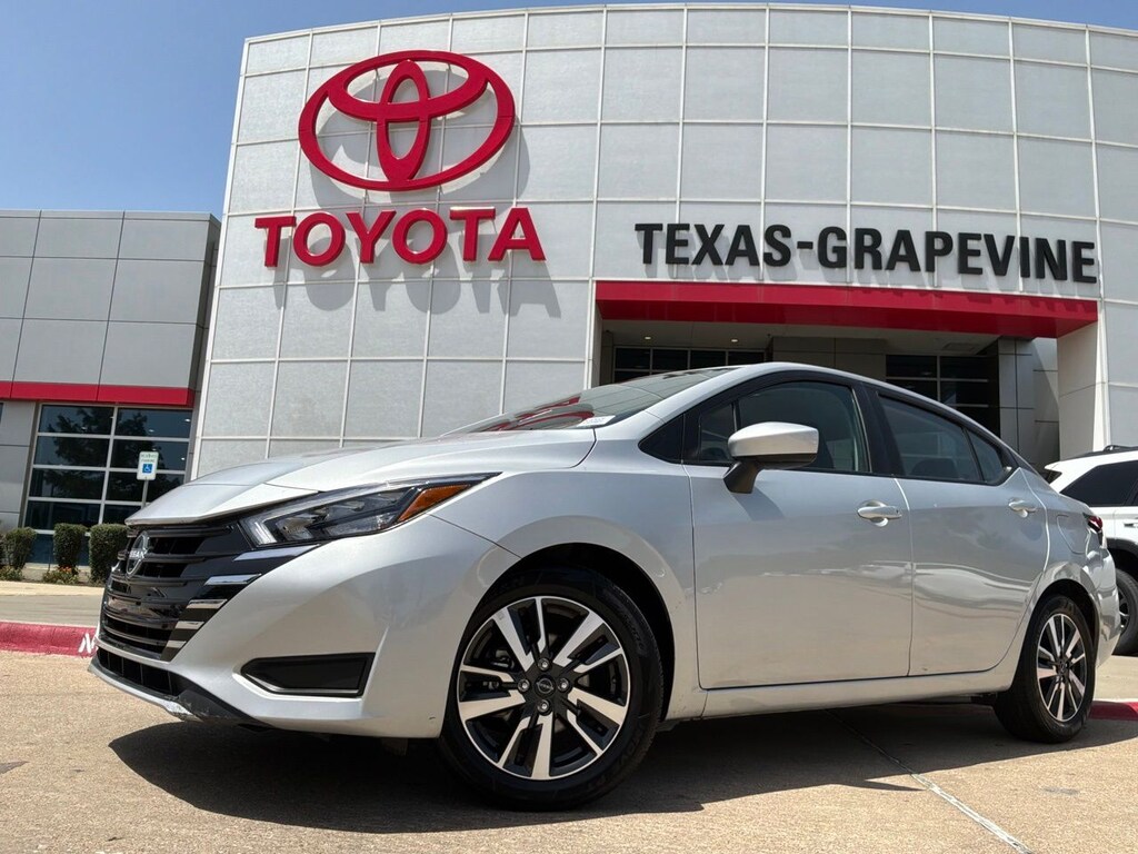 Used 2025 Nissan