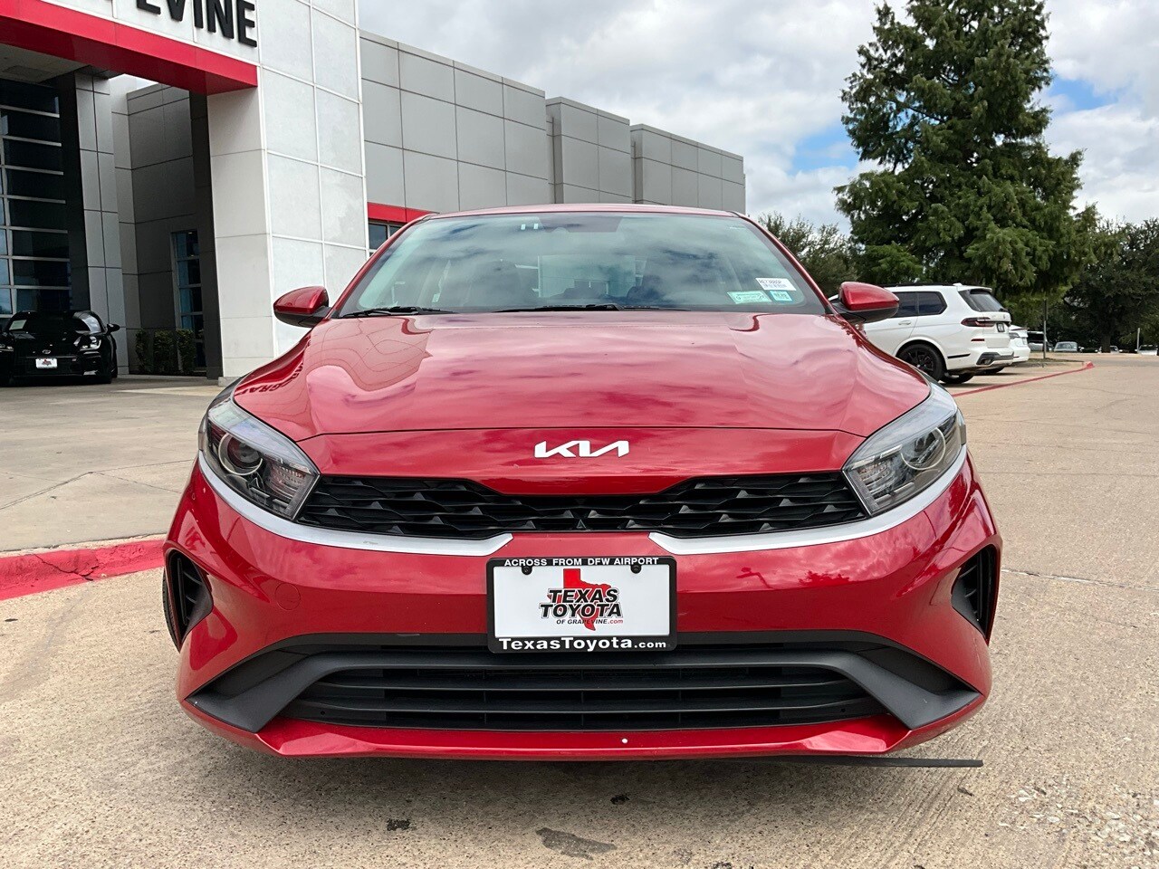 2024 Kia Forte LXS photo 3