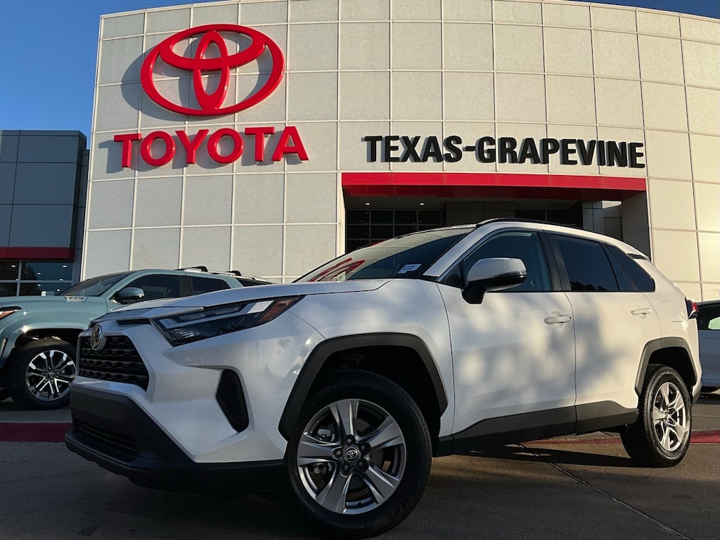 Used 2025 Toyota RAV4 XLE SUV