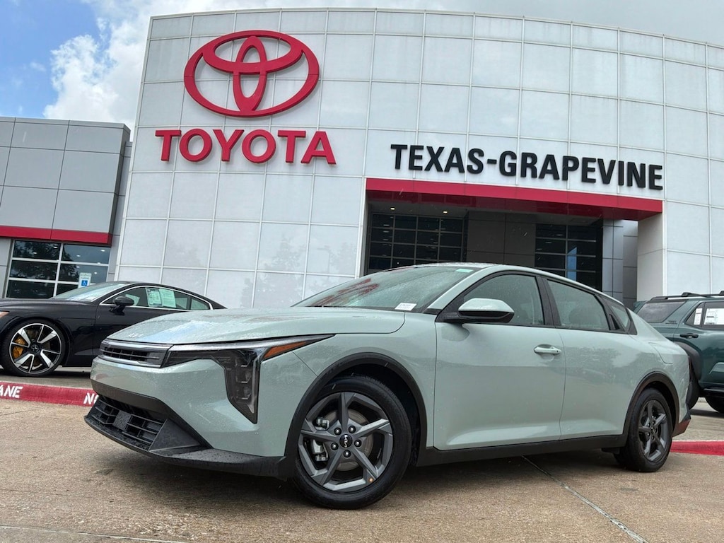 Used 2025 Kia