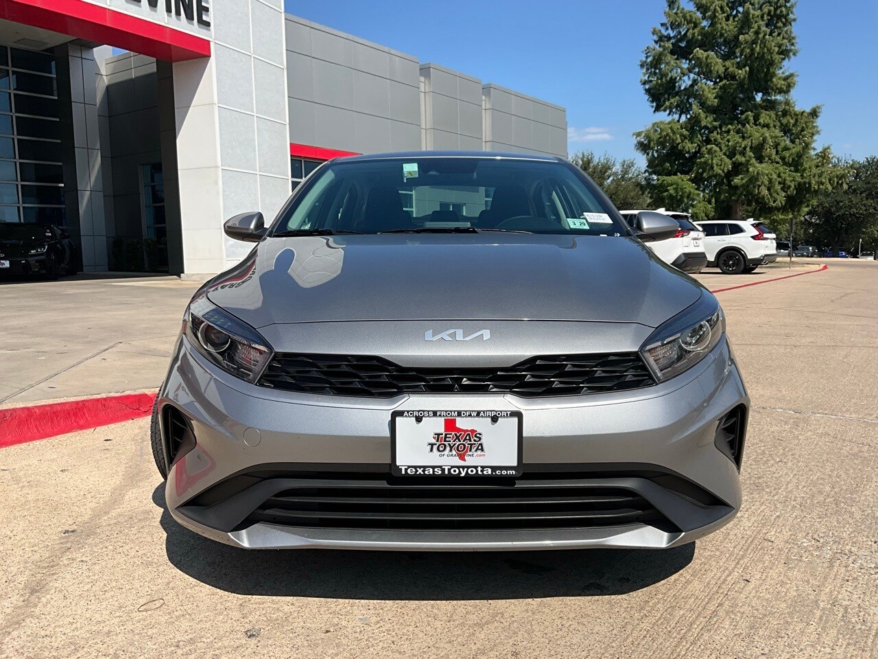 2024 Kia Forte LXS photo 3