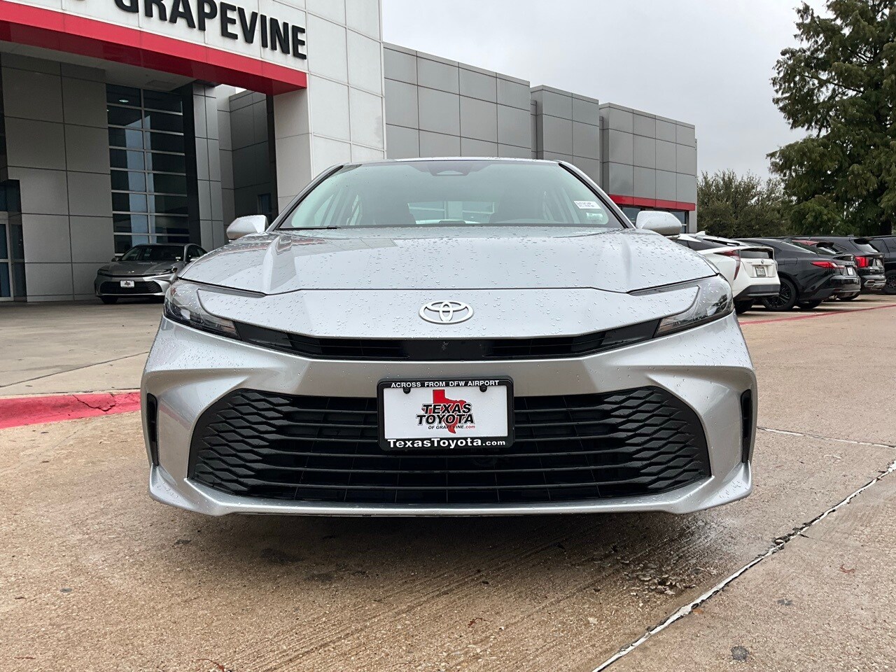 2025 Toyota Camry LE photo 3