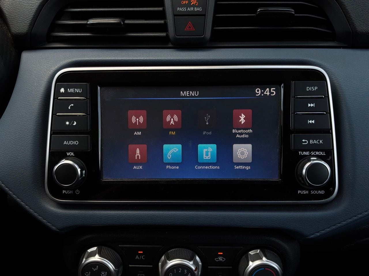2023 Nissan Versa Sedan SV - Photo 26