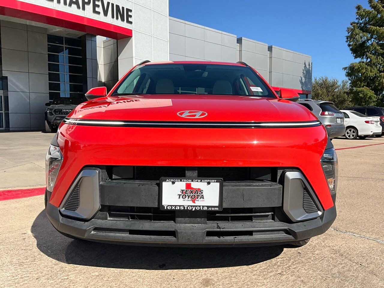 2025 Hyundai Kona SEL photo 3