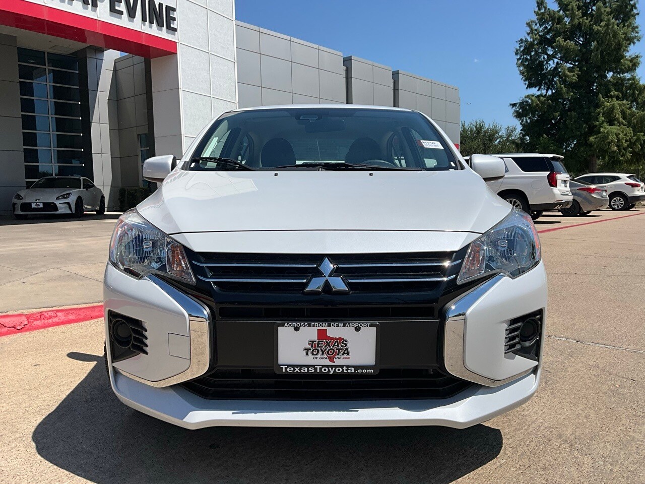 2024 Mitsubishi Mirage G4 ES photo 3
