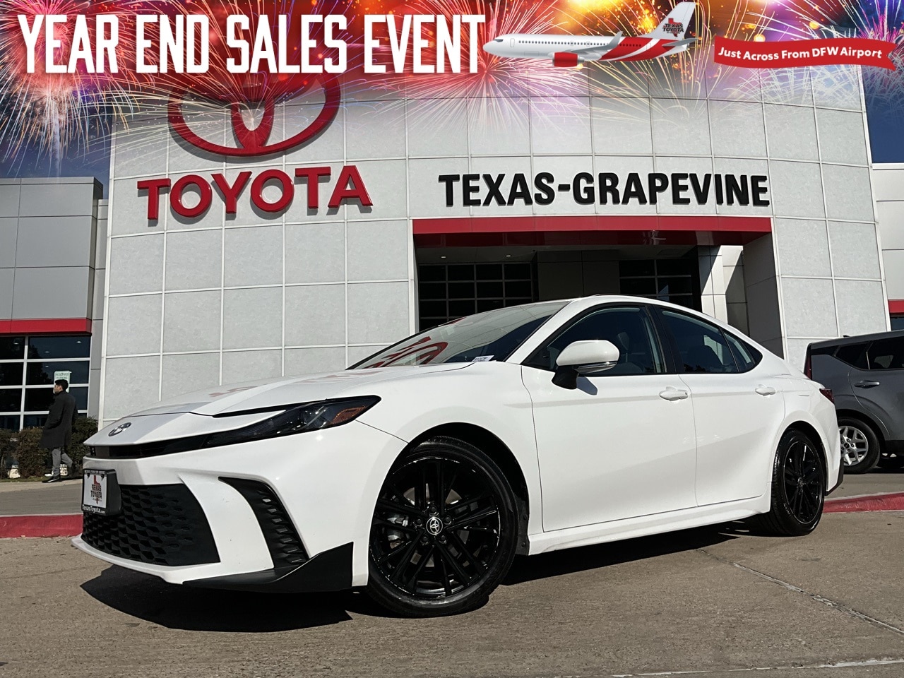 2025 Toyota Camry SE's photo