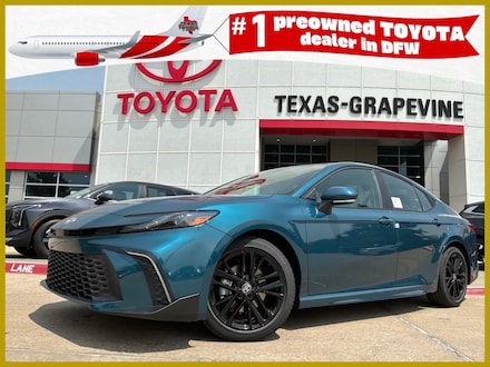 2026 Toyota Camry SE Car