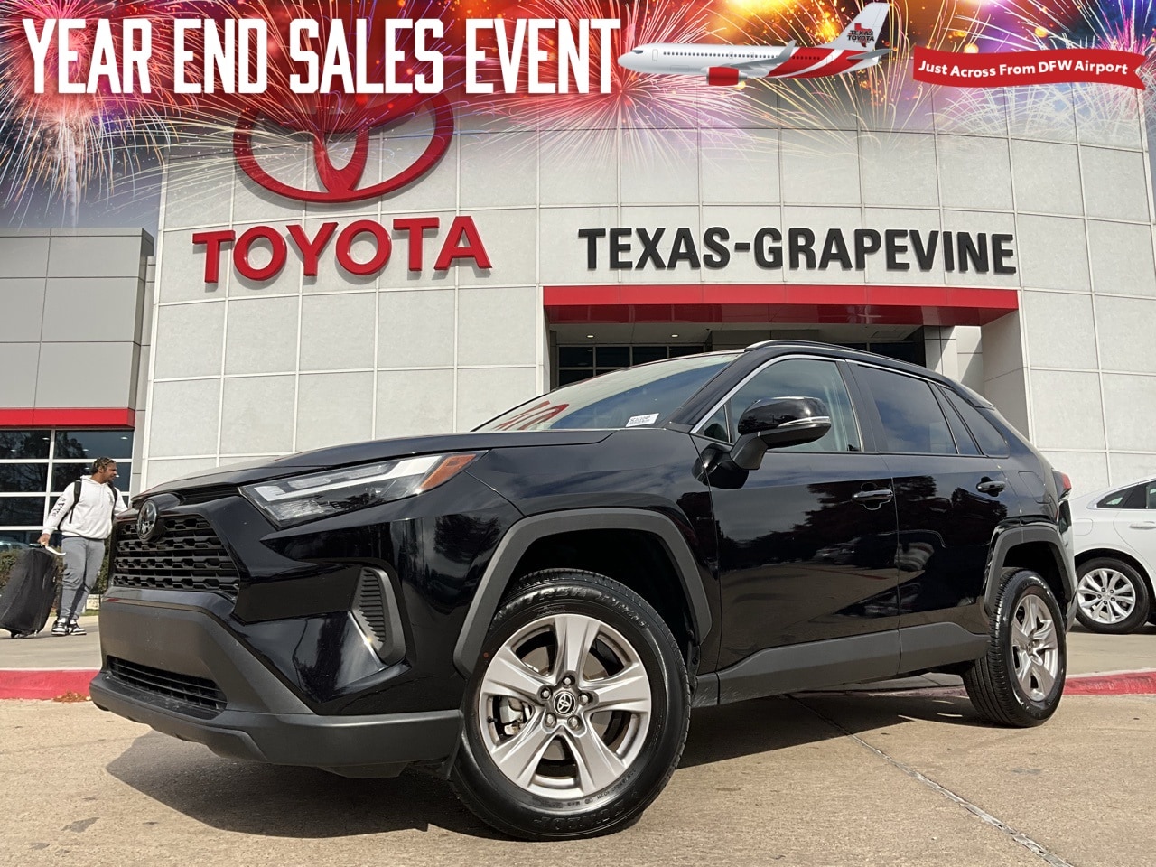 2025 Toyota RAV4 XLE's photo