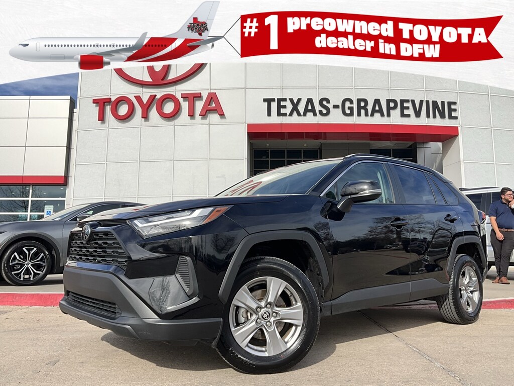 Used 2025 Toyota RAV4 XLE SUV
